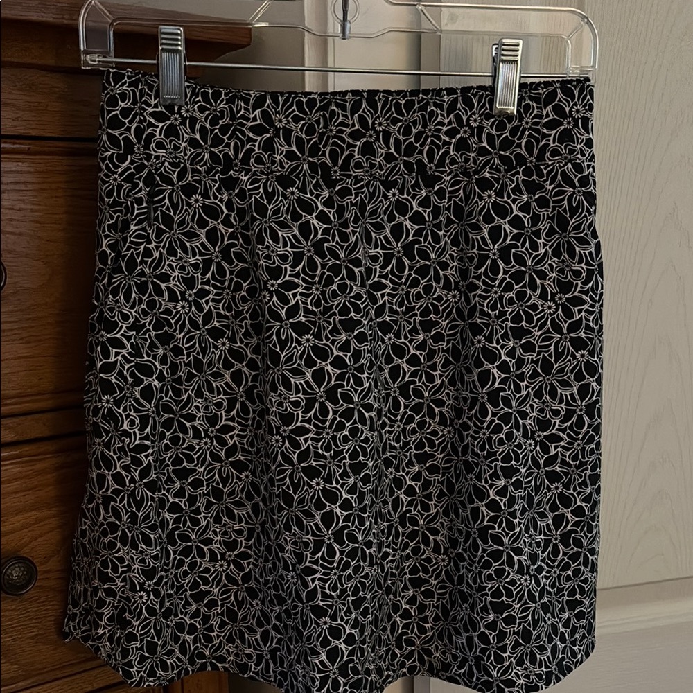 Elegant Black and White Floral Skort